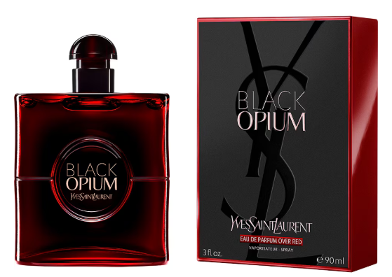 Parfumfles Black Opium Over Red 50 ml naast de rood-zwarte verpakking.